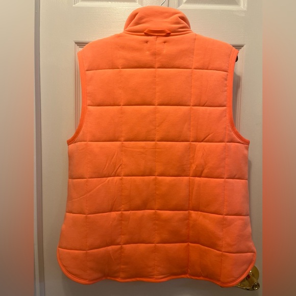 NWT Lou & Grey Signature Soft Orange Quilted Vest Size S Full Zip Insulate - Picture 7 of 9